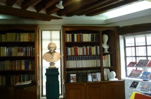 ROUSSEAU MONTMORENCY BIBLIOTHEQUE