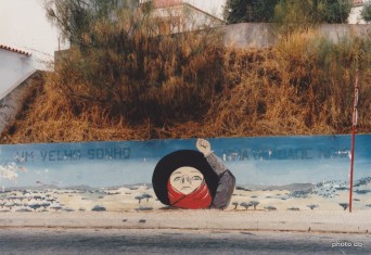Sur un mur de Lisbonne en 1980… / © db