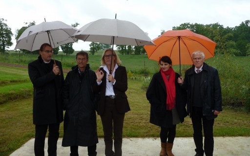De Gauche à droite : Patrick Rimoux, Louis Dandrel, Isabelle Depret-Bixio, directrice de la Fondation La Borie, Emma Blanc et Pierre Perraud © db