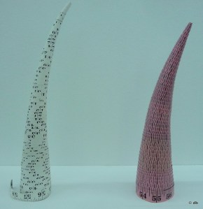 Jana Sterbak, "Measuring Tapes Cones", 1979 © db