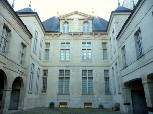 Hôtel Donon, cour intérieure ©db
