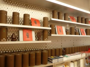 "Tree" e t"Santa" en vente à la boutique © db