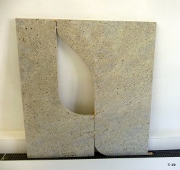 "Untitled (L R butts)", Gabriel Kuri / Photo db