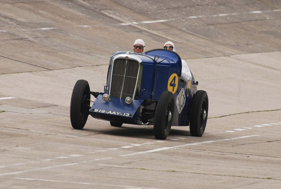 La CITROÊN petite Rosalie © Vincent Desmonts